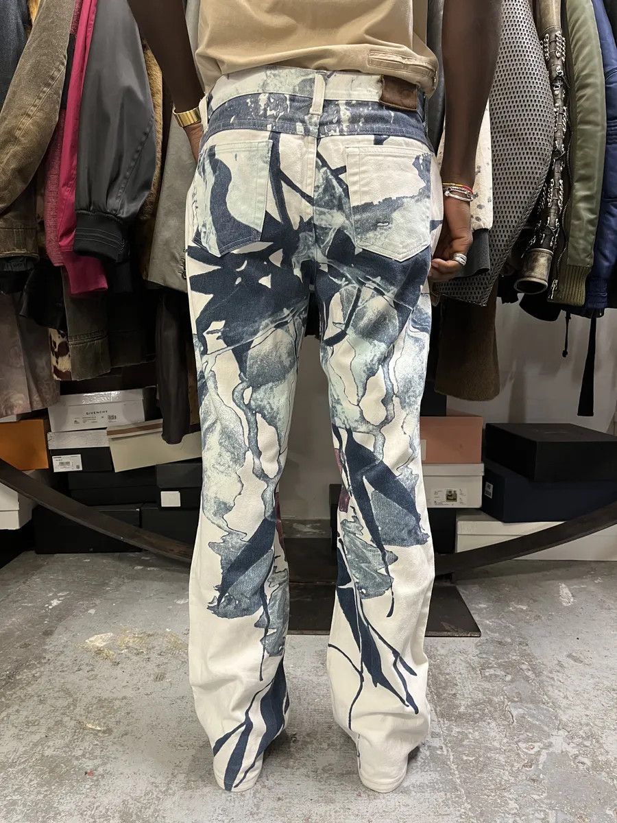 Just Cavalli 2000s Cavalli White Floral Spectrum Relaxed Straight Pants Size US 32 / EU 48 - 4 Thumbnail