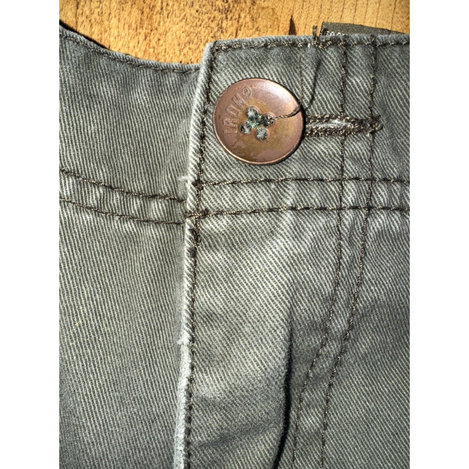 Vintage VINTAGE Iron Utility Cargo Pants Carpenter Workwear 28x30 Olive Green Mens 90s Army Skater Streetwear Cotton Size US 28 / EU 44 - 2 Thumbnail