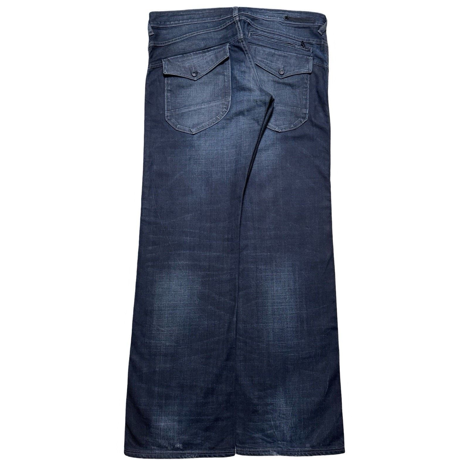 H&M H&M Bragg Dark Wash Flap Pocket Jeans Straight Fit 36 X 34 Size US 36 / EU 52 - 1 Thumbnail