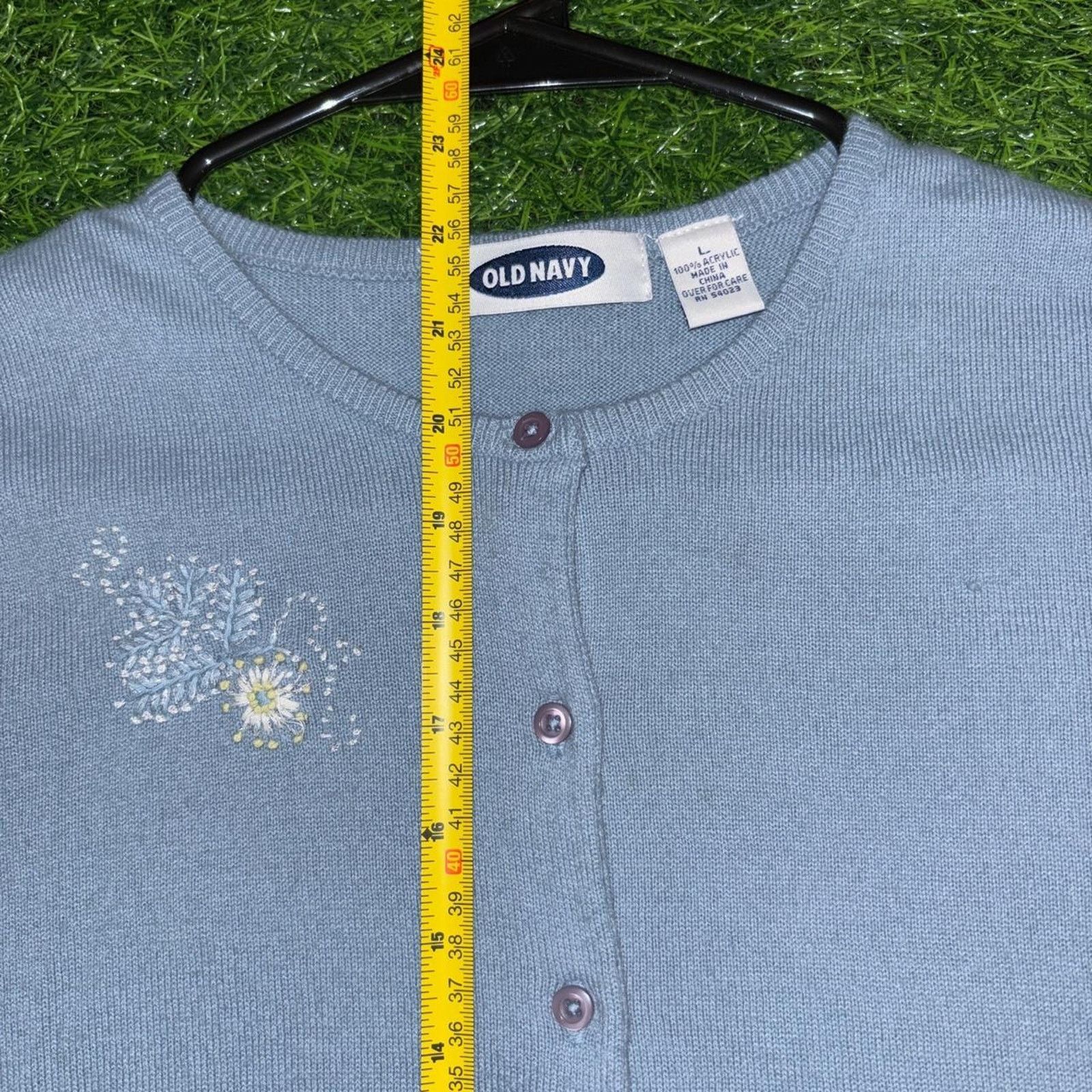 Old Navy Women's Vintage Embroidered Old Navy Button Up Sweater Size L / US 10 / IT 46 - 4 Thumbnail
