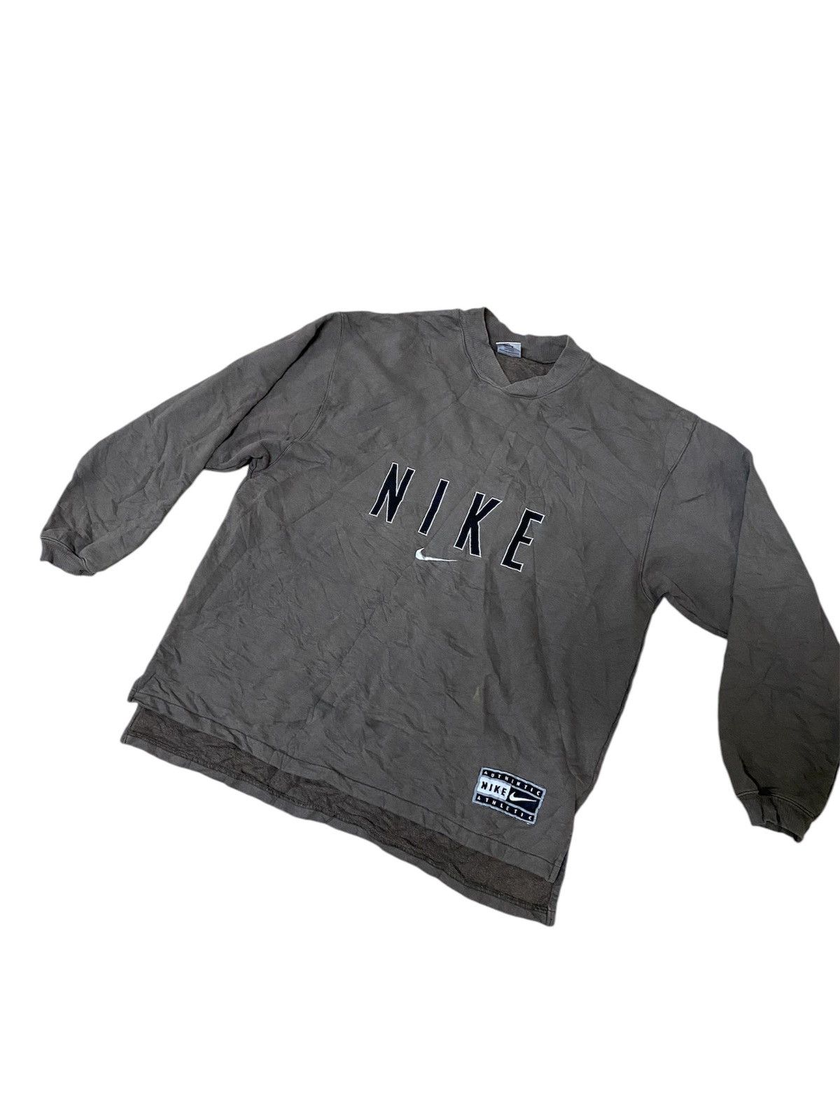 Nike × Vintage Vintage 90's Nike Embroidered Logo Sweatshirt Size US L / EU 52-54 / 3 - 1 Thumbnail