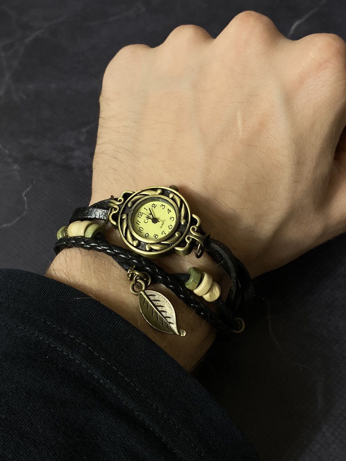 Japanese Brand Vintage Boho Leaf Charm Bracelet Watch Size ONE SIZE - 1 Thumbnail