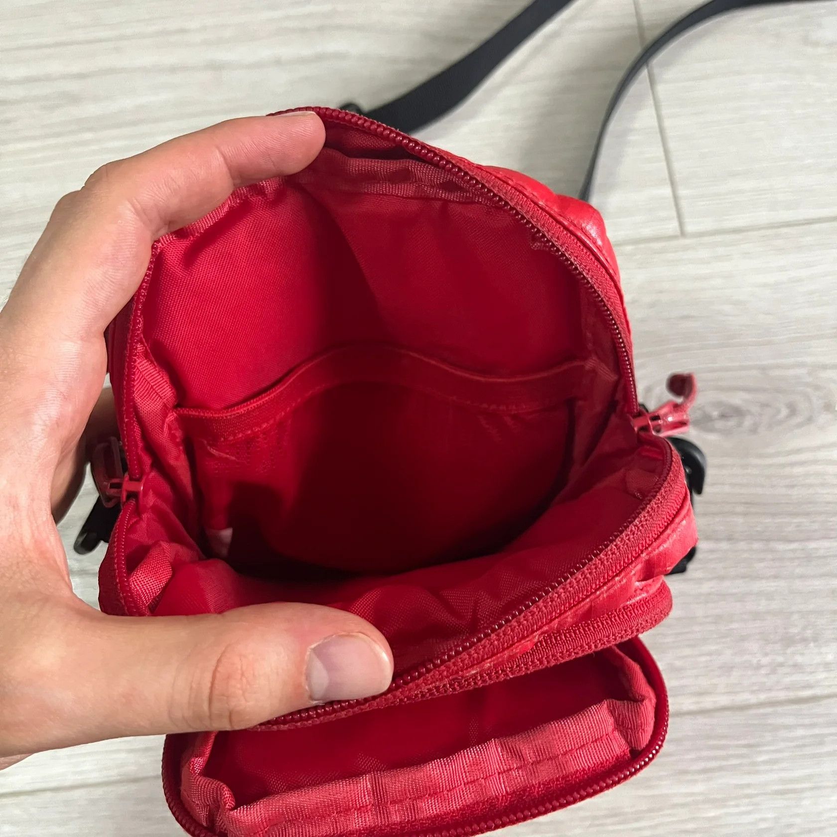 Supreme Supreme SS17 Red Shoulder Bag Size ONE SIZE - 4 Thumbnail