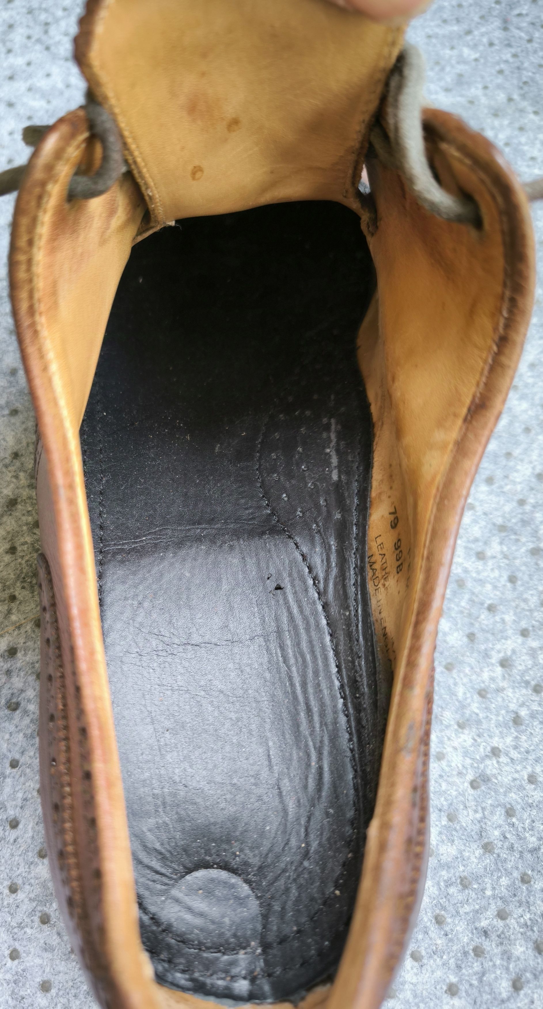 Crockett & Jones CROCKETT & JONES Pembroke Tan Scotch Grain wingtip shoes Size US 9.5 / EU 42-43 - 12 Thumbnail