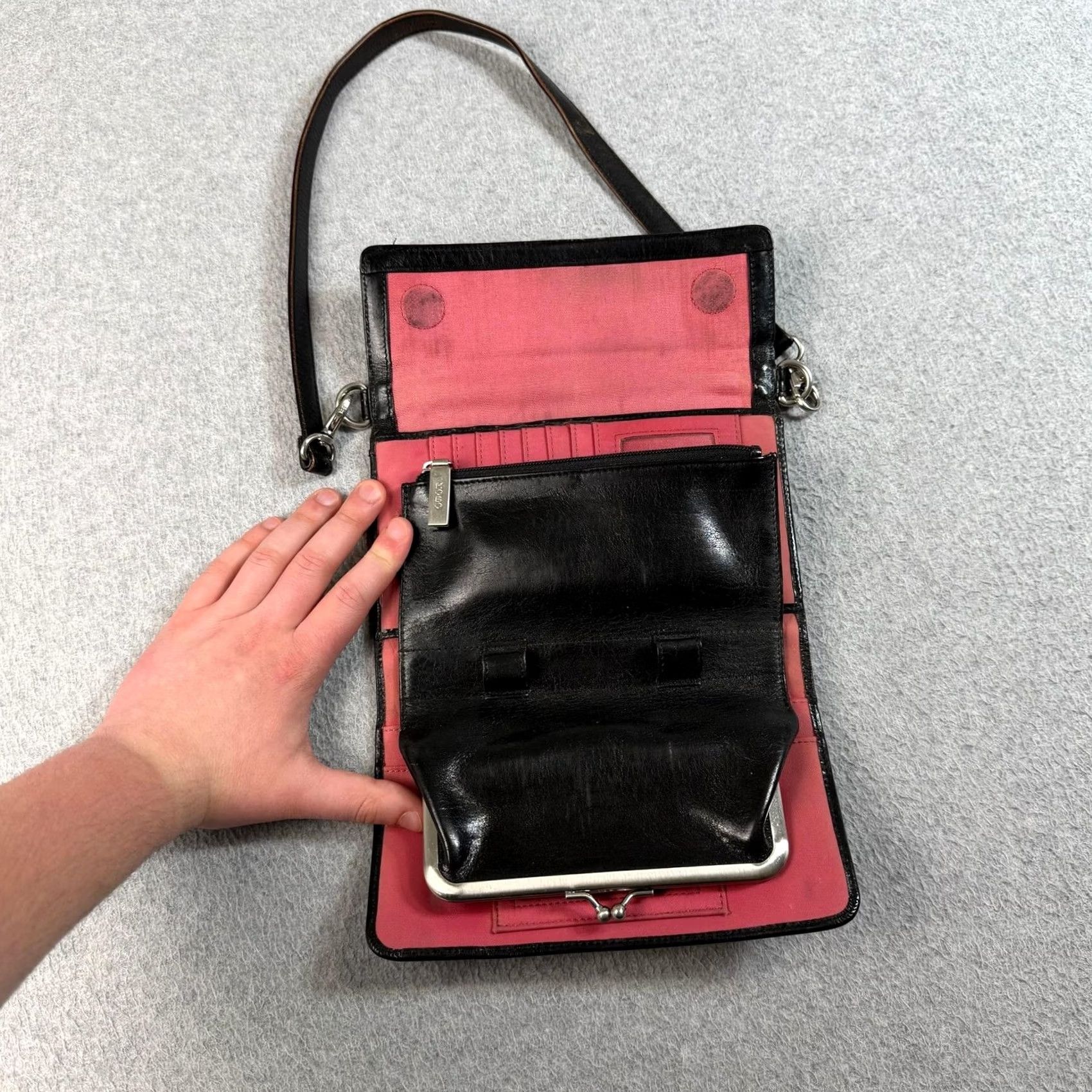 Vintage VINTAGE Hobo International Purse Bag Womens Small Black Leather Organizer Handbag READ Size ONE SIZE - 7 Thumbnail