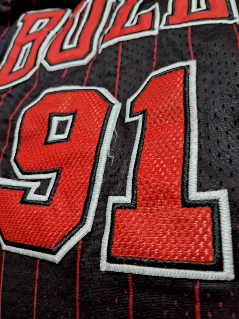 Mitchell & Ness Mitchell & ness Dennis Rodman 1995 - 96 Size US L / EU 52-54 / 3 - 9 Thumbnail