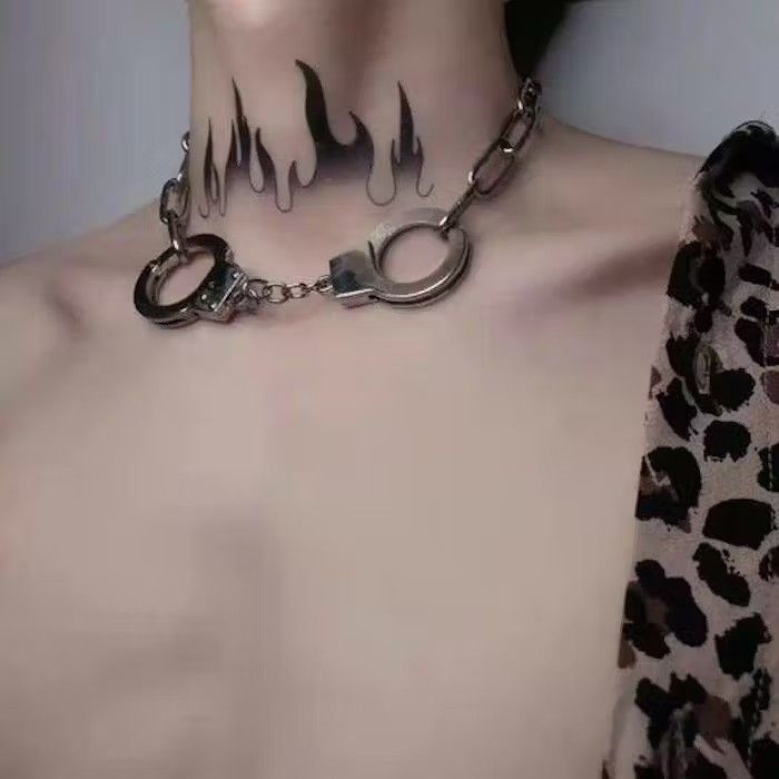 Jewelry × Vintage Handcuff chain punk goth gothic necklace streetwear choker Size ONE SIZE - 3 Thumbnail