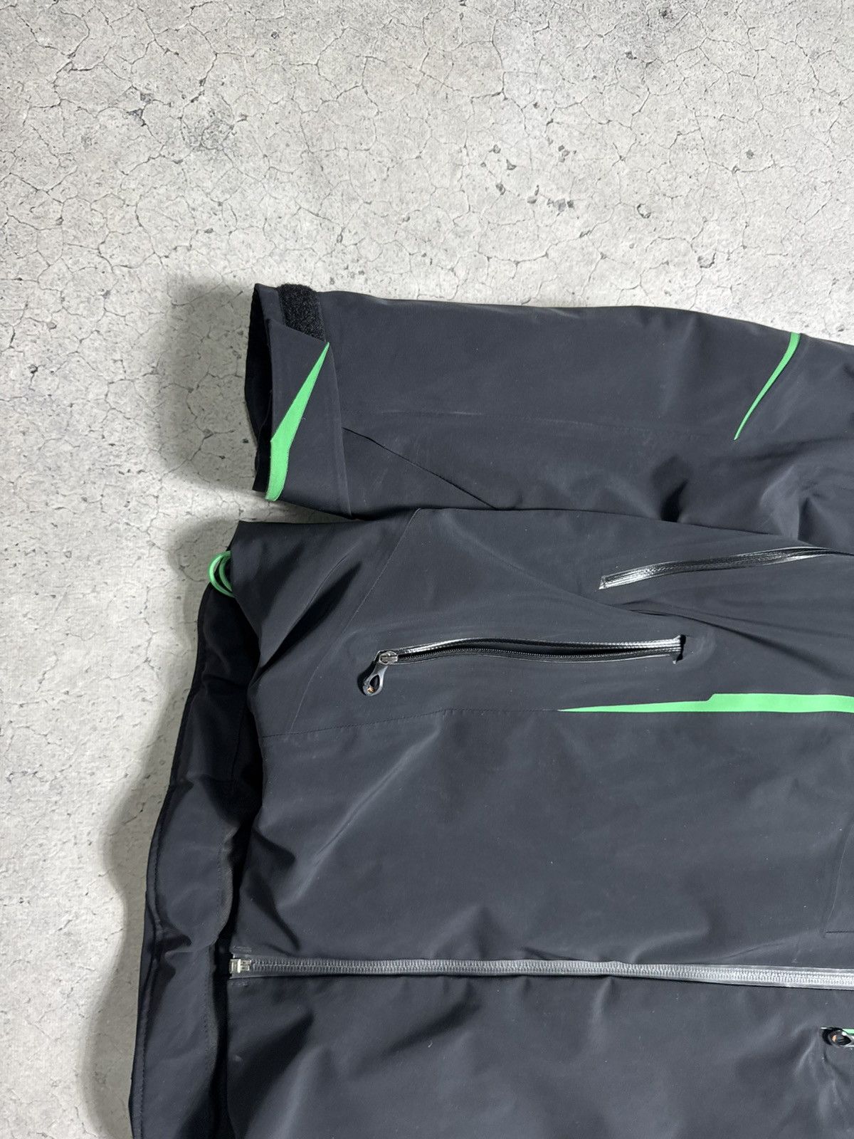 KJUS Kjus Ski Jacket Size L Black Outdoor Size US L / EU 52-54 / 3 - 2 Thumbnail