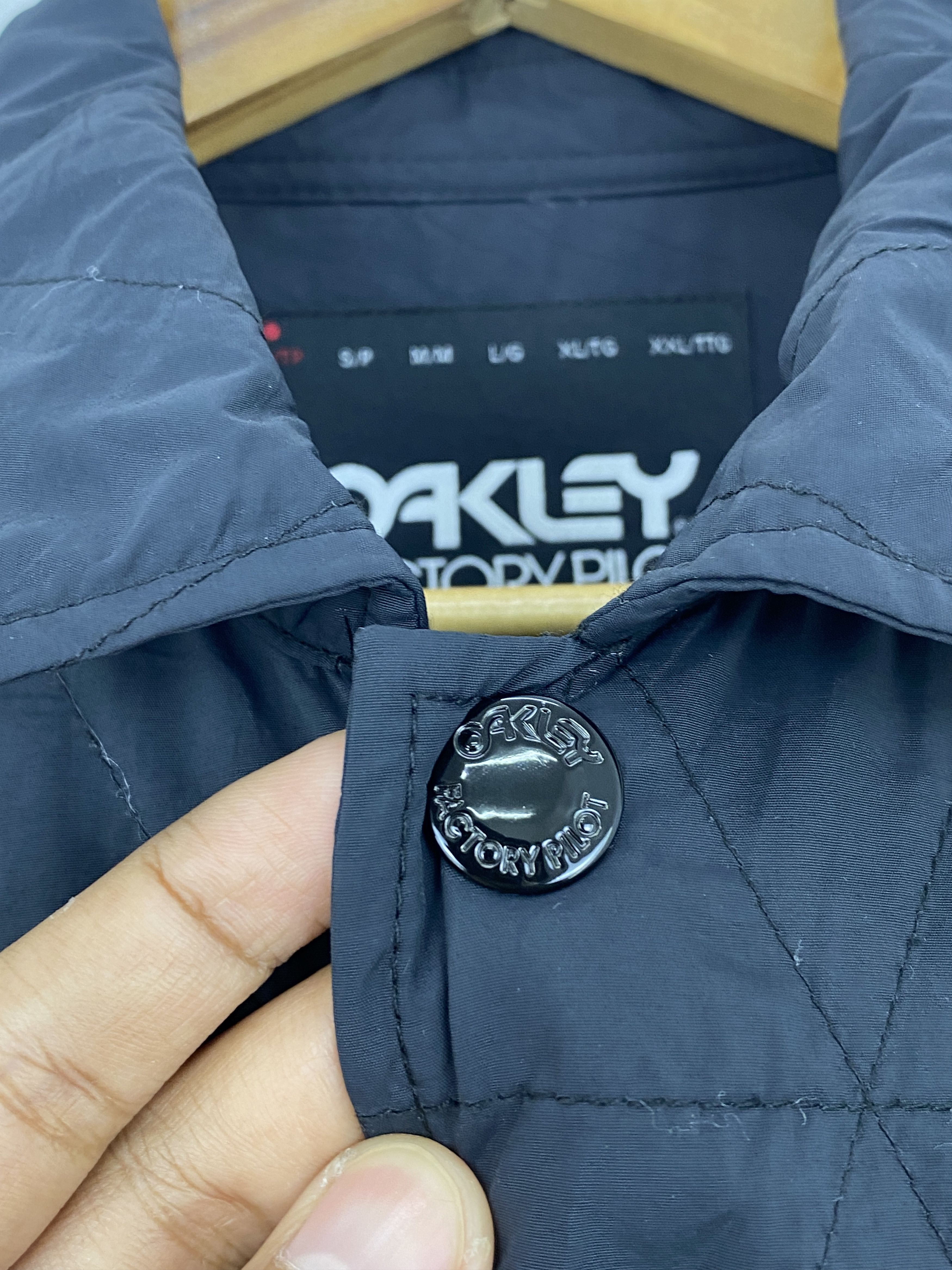 Oakley Vintage 90s Oakley Factory Pilot Quilted Jacket J1837Up Size US XS / EU 42 / 0 - 9 Thumbnail