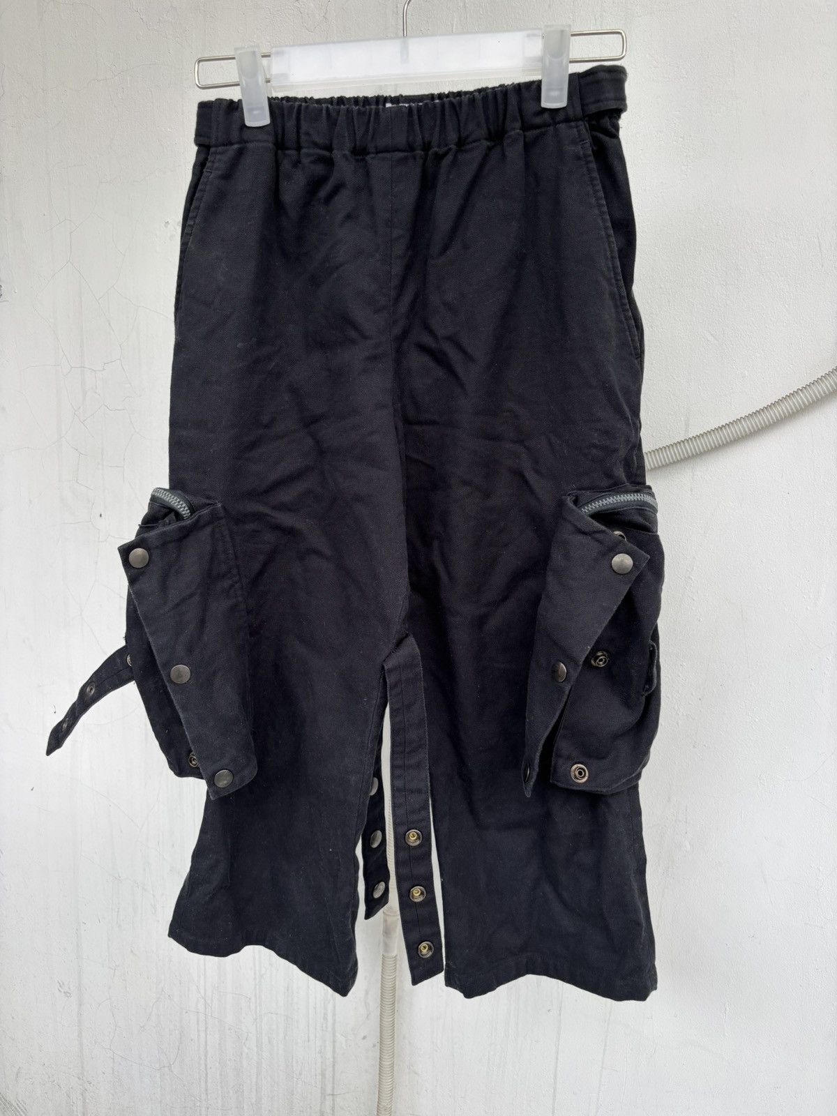 GOMME Crop Gas Mask Cargo