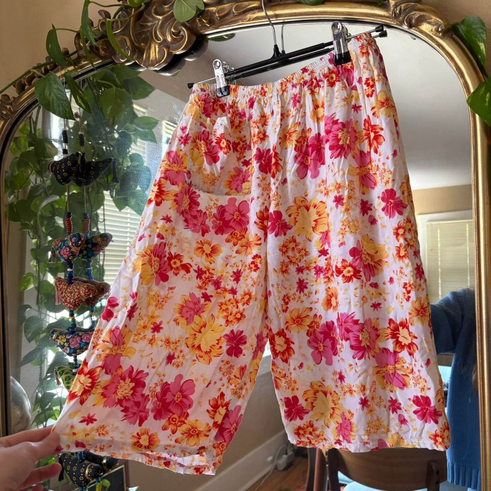 Vintage Vintage Pink Floral Capri / Bermuda Shorts Lightweight 23 Size 23" - 6 Thumbnail
