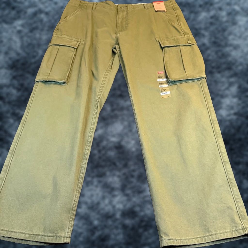 Levi's Levi's Ace Cargo Pants Mens 38x30 Olive Green 100% Cotton Relaxed Tapered NWT Size US 38 / EU 54 - 1 Thumbnail