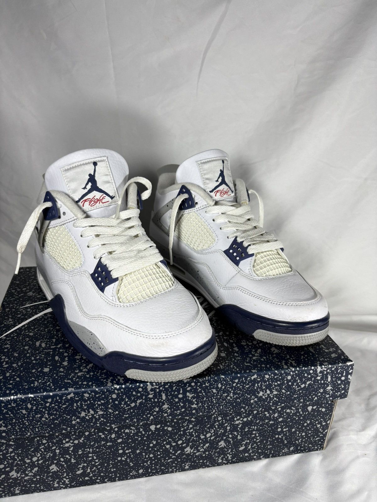 Nike Jordan 4 Retro Midnight Navy Size US 7.5 / EU 40-41 - 5 Thumbnail
