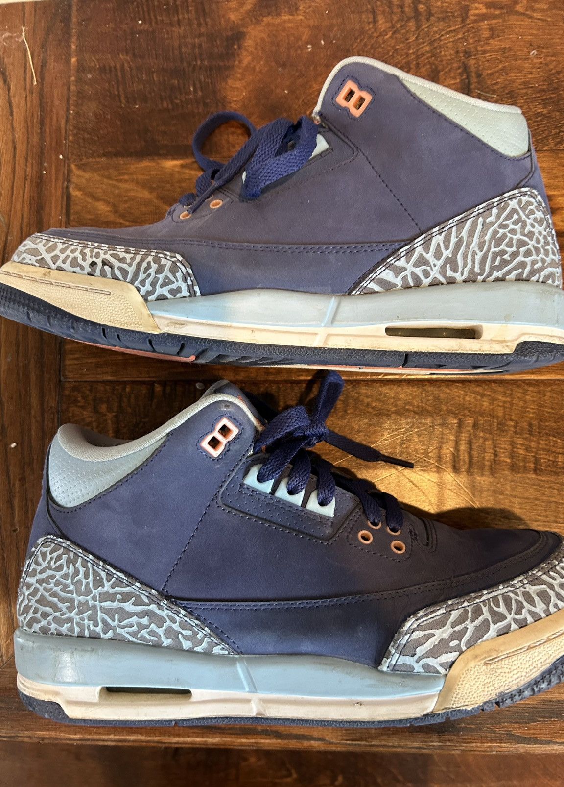Jordan Brand Air Jordan 3 Retro GS “Powder Blue” Size US 7 / EU 40 - 2 Thumbnail