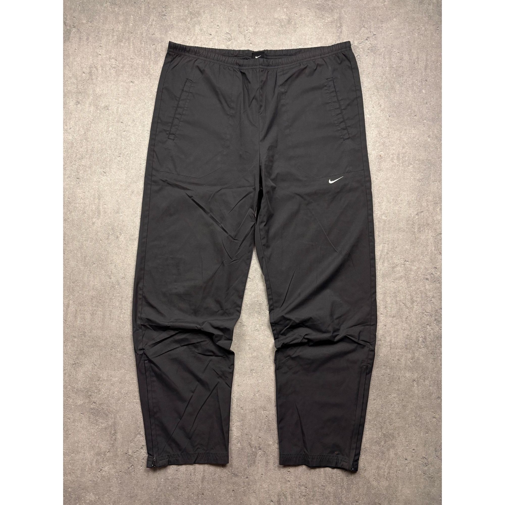 Nike Rare Vintage 90s Nike Track Pants Black Red Tag Baggy Swoosh Size US 34 / EU 50 - 1 Thumbnail
