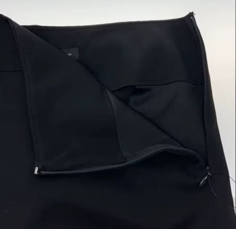 Yohji Yamamoto Yohji Yamamoto size 3 Black Side Zip Skirt Size 25" / US 0 / IT 36 - 3 Thumbnail