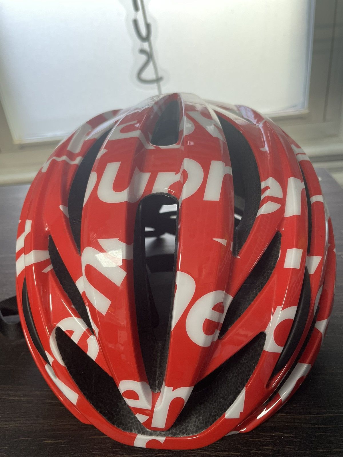Supreme®/Giro™ Syntax MIPS Helmet – Supreme