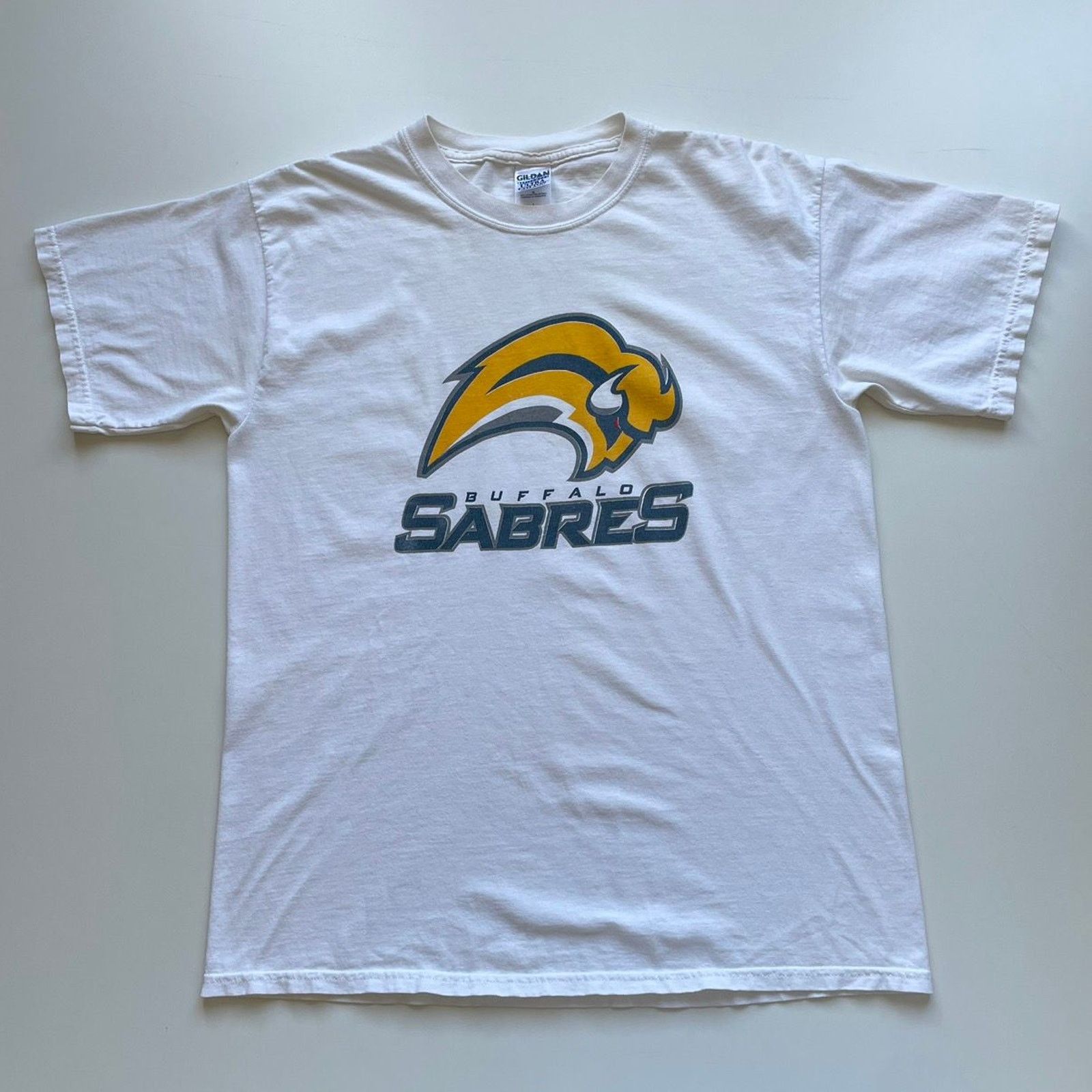 NHL Vintage Y2K Buffalo Sabres NHL Logo Graphic T Shirt Large Size US L / EU 52-54 / 3 - 1 Thumbnail