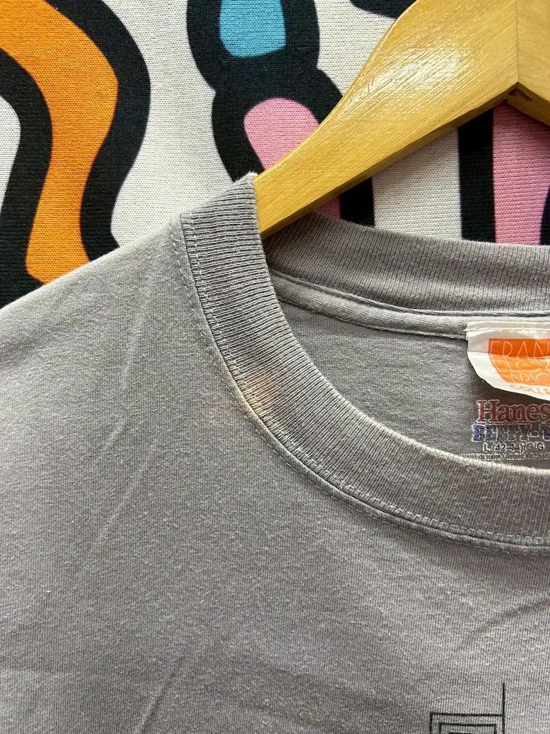 Vintage Vintage 2000s Frank Lloyd Wright Art tshirt size L Size US L / EU 52-54 / 3 - 5 Thumbnail