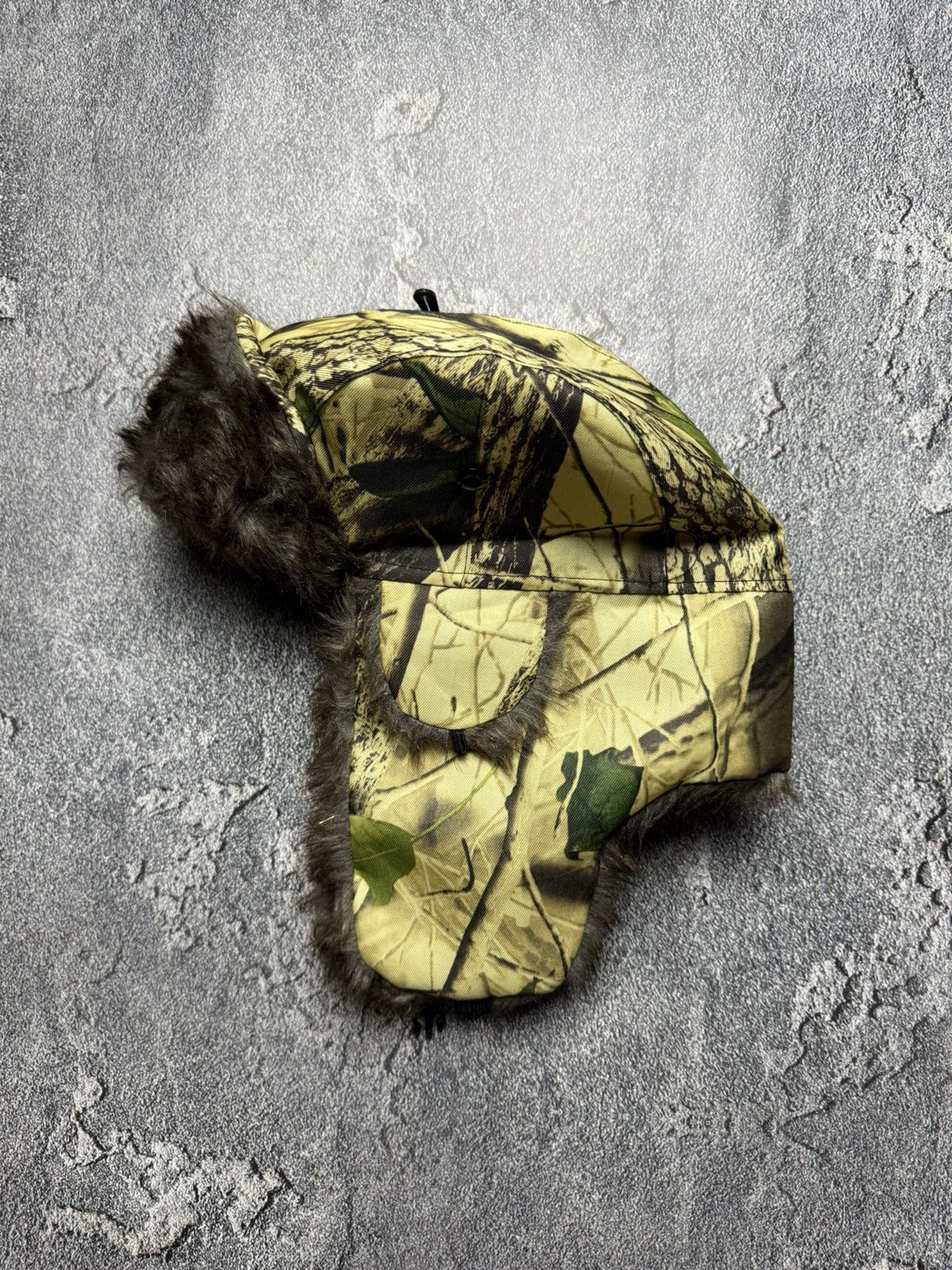 Realtree Y2K Real Tree Faux Fur Ushanka VNTG Fuzzy Warm Trapper Hat Size ONE SIZE - 3 Thumbnail