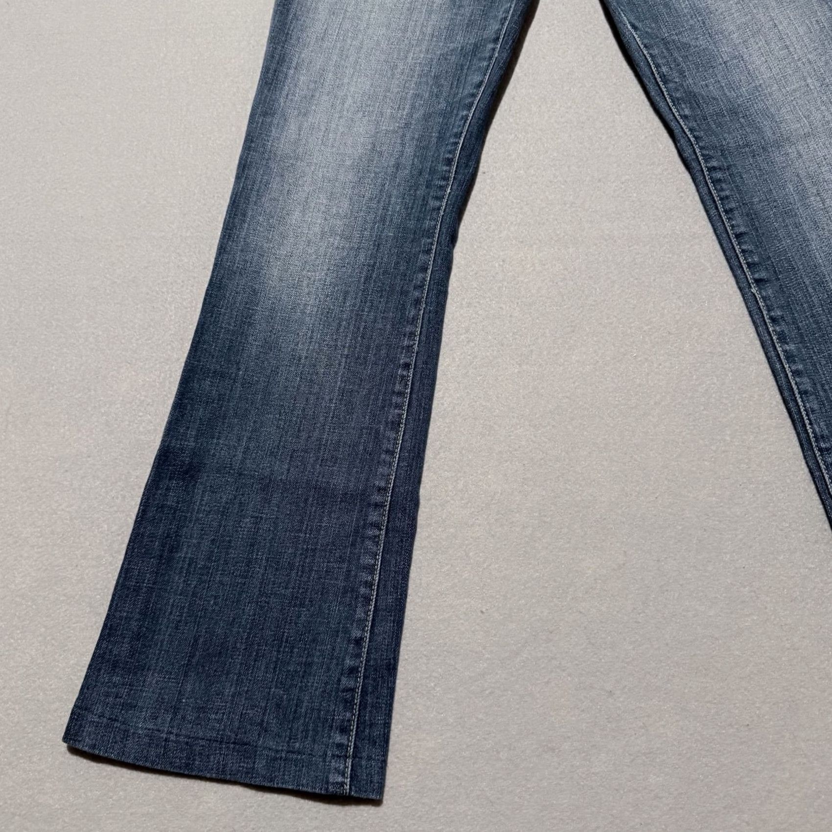 Abercrombie & Fitch Abercrombie & Fitch Jeans Women's Blue Low Rise Bootcut Flared 6 Pockets Denim 5-Pocket Design W28 XS? Size 28" / US 6 / IT 42 - 5 Thumbnail