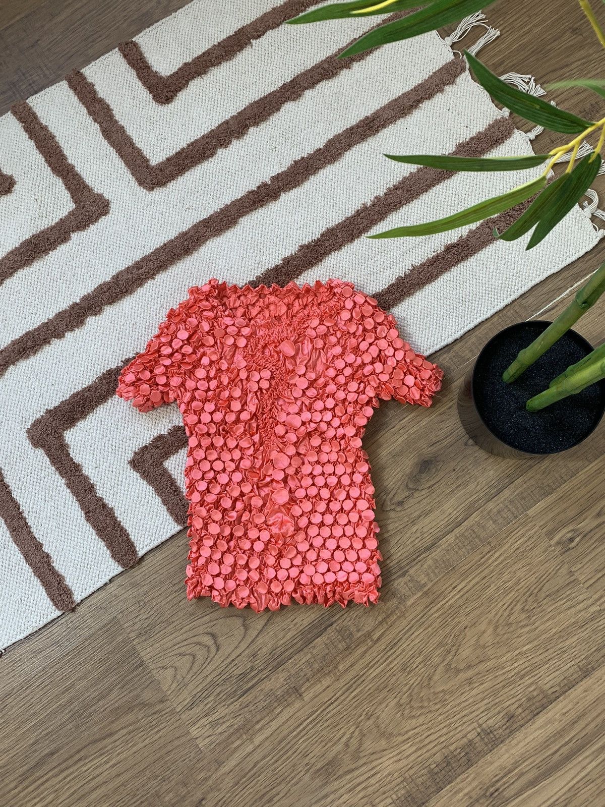 Vintage VINTAGE POPCORN AVANT GARDE 2000s CROP TOP Size ONE SIZE - 1 Thumbnail