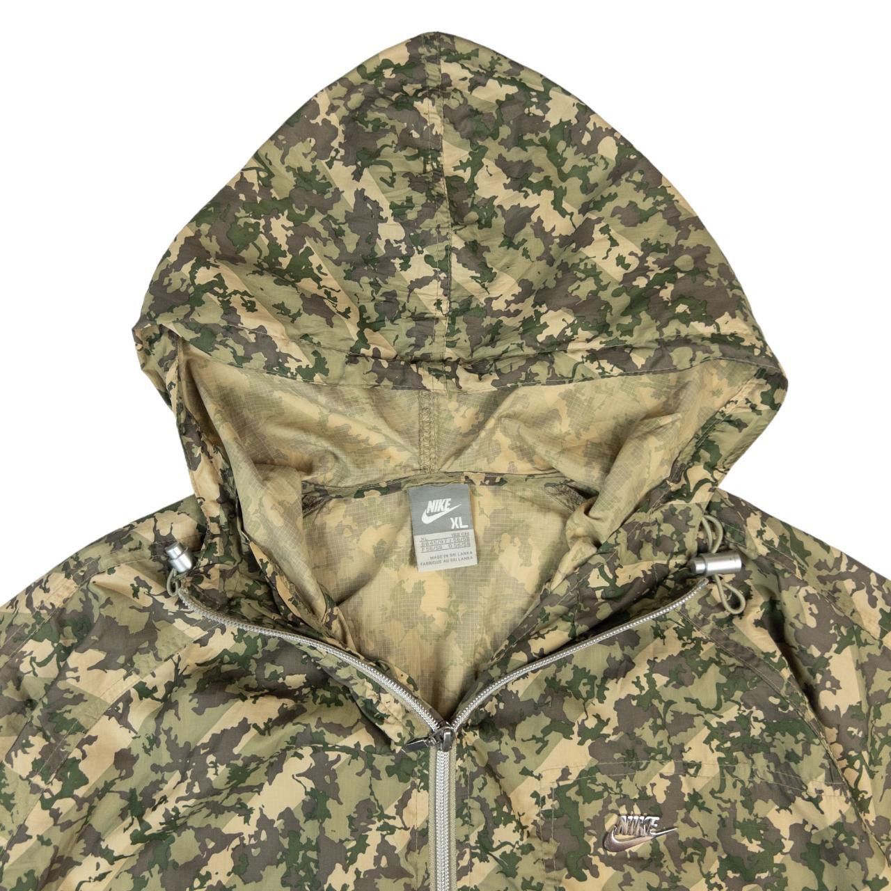 Nike Vintage Nike Zip Up Camo Jacket Size XL Size US XL / EU 56 / 4 - 3 Thumbnail