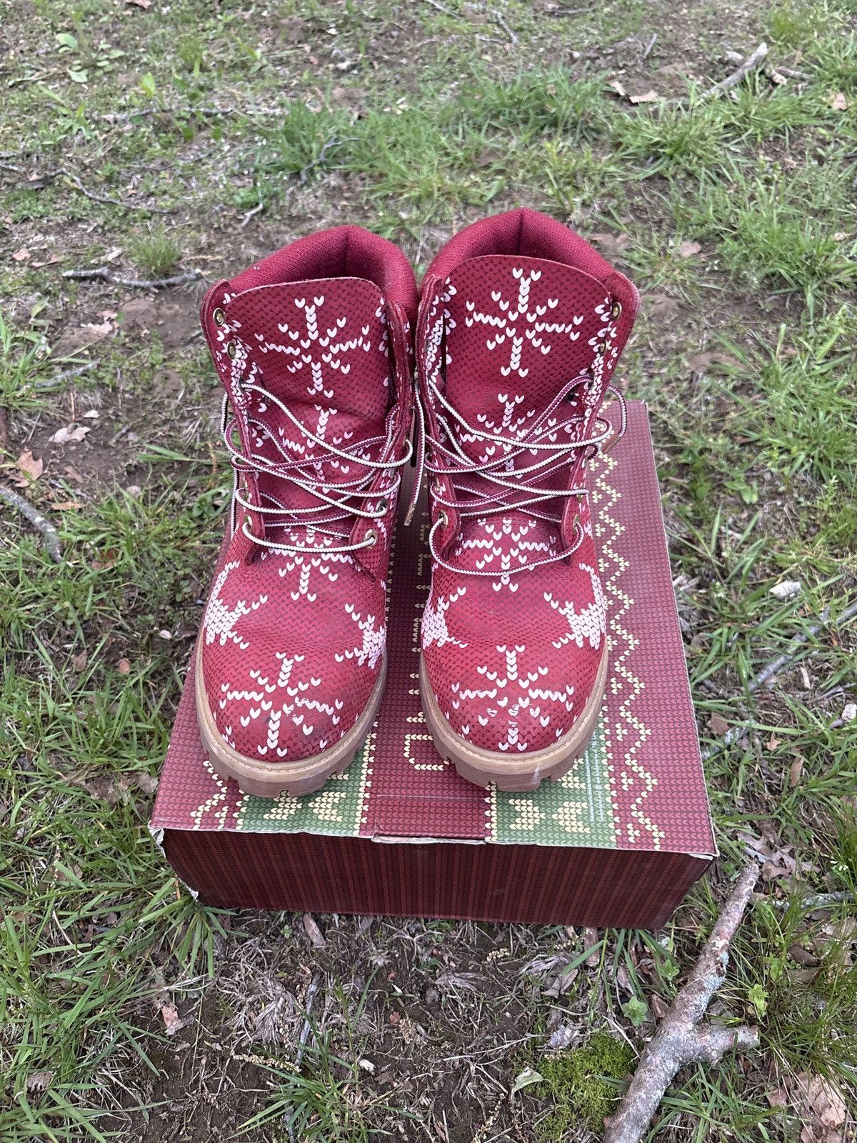 Timberland Timberland 6” “Ugly Sweater” Size US 10.5 / EU 43-44 - 1 Thumbnail