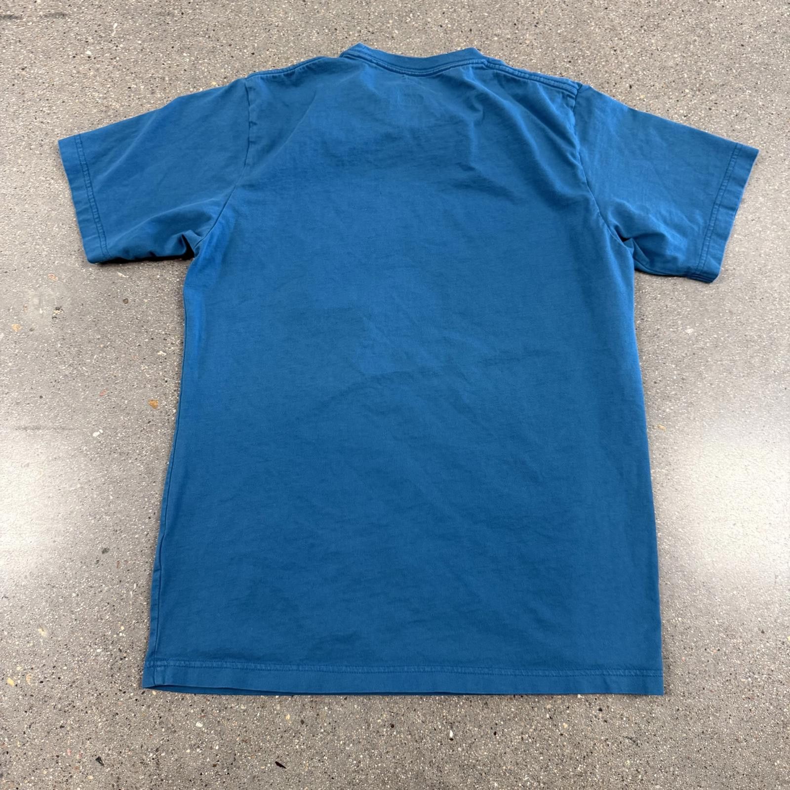Star Wars Uniqlo x Star Wars Last Jedi Promo Shirt L C-3PO R2-D2 BB-8 Size US L / EU 52-54 / 3 - 6 Thumbnail