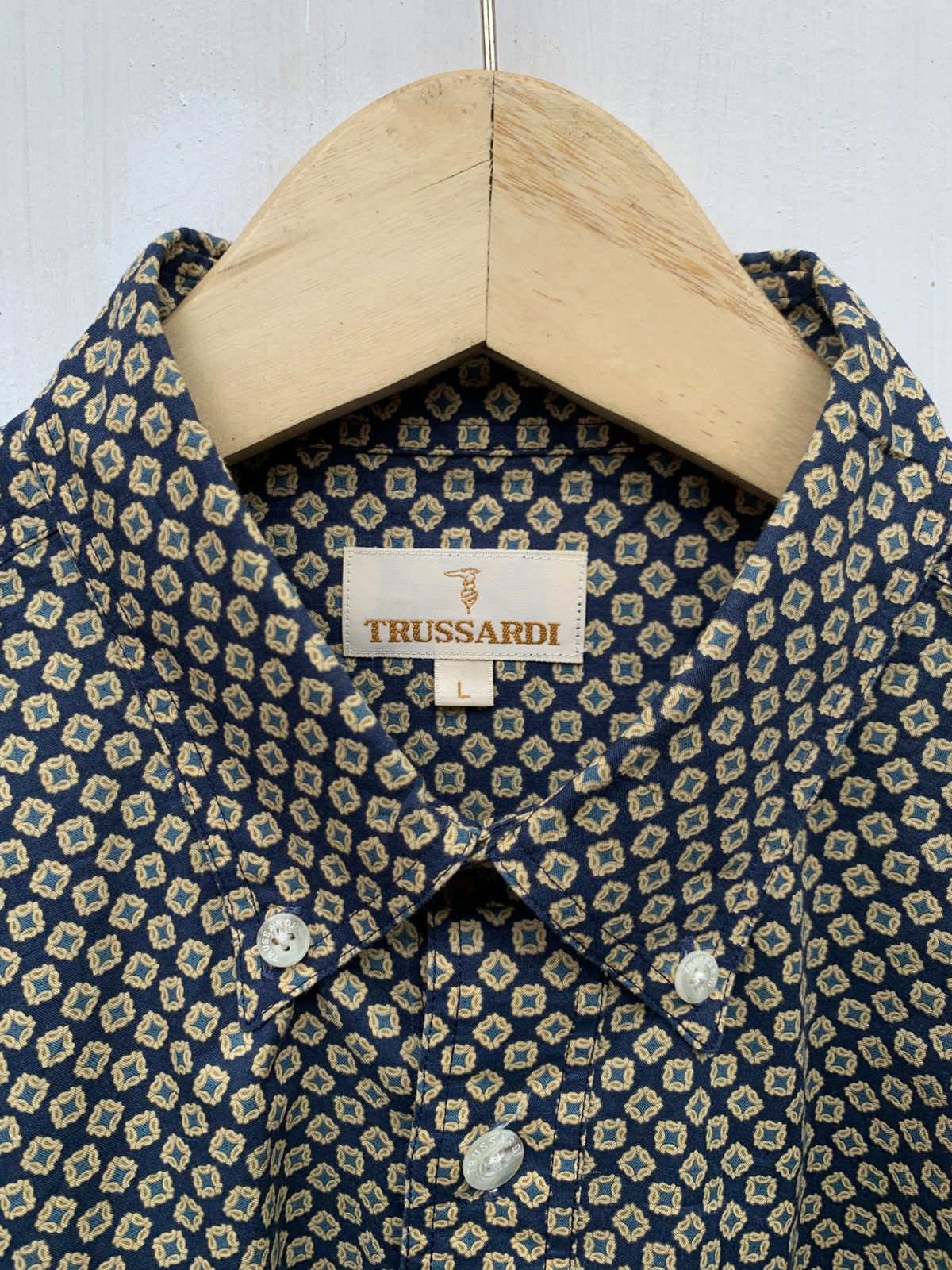 Trussardi Vintage trussardi monogram button down shirt Size US L / EU 52-54 / 3 - 6 Thumbnail