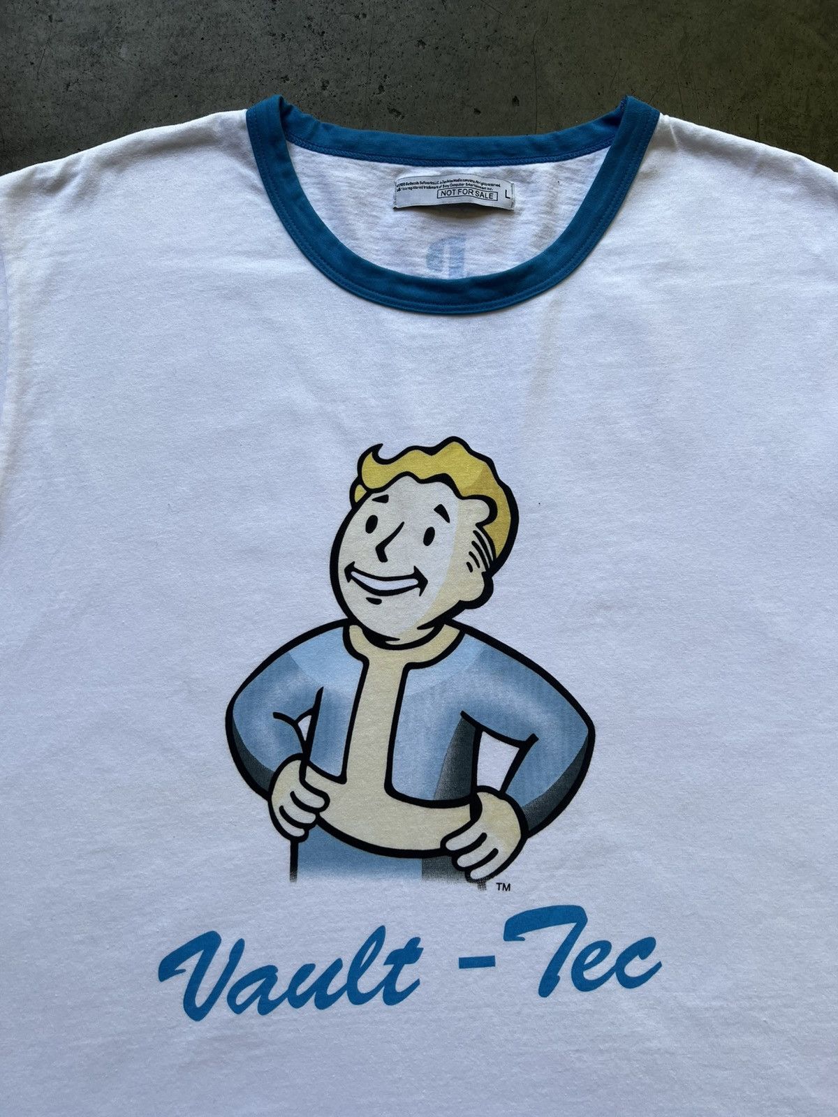 Vintage Rare 2008 Fallout 3 Promo Video Game Tee Shirt Final Fantasy Size US L / EU 52-54 / 3 - 3 Thumbnail