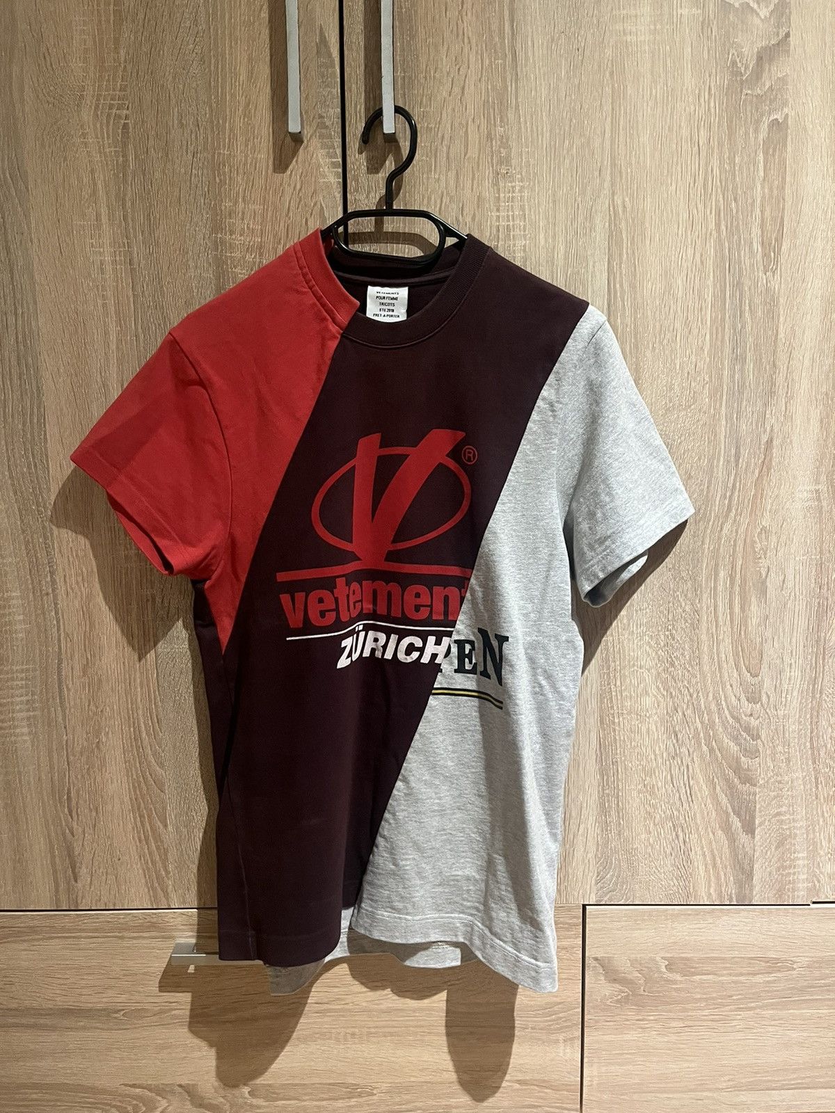 VETEMENTS T-shirt with logo | Men's Clothing | Vitkac