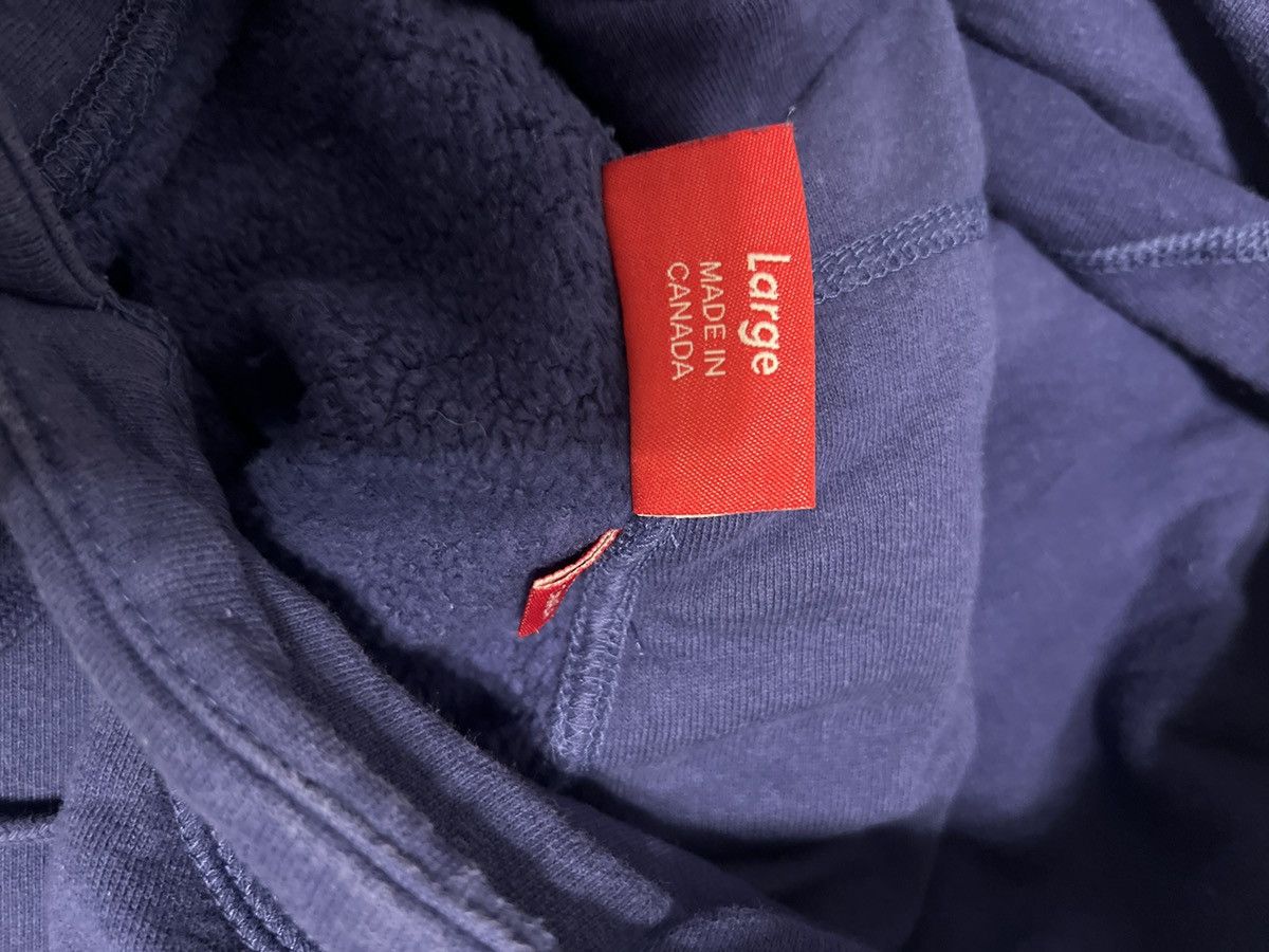 Kaws × Supreme SUPREME X KAWS NAVY BLUE HOODIE Size US L / EU 52-54 / 3 - 4 Thumbnail