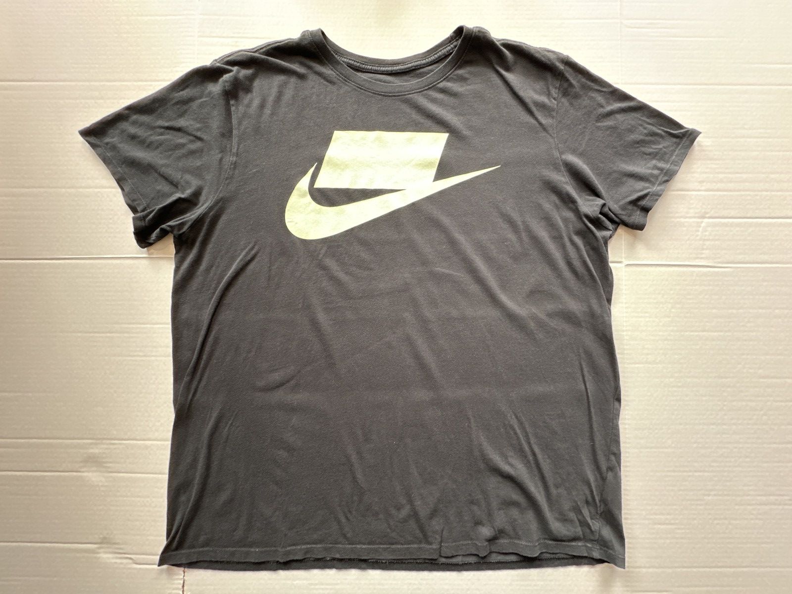 Nike × Vintage Nike sportswear block logo Tshirt xxl Size US XXL / EU 58 / 5 - 1 Thumbnail