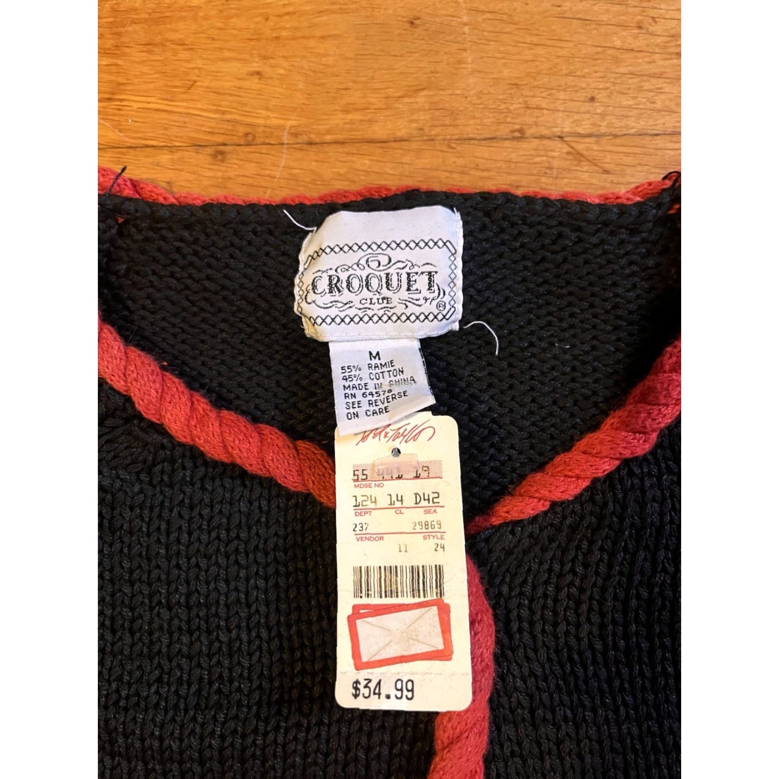 Vintage VINTAGE Croquet Club Cardigan Sweater Women’s M Black Damaged 80s 90s Retro Crochet Button Casual Party/Cocktail Sundry? Size M / US 6-8 / IT 42-44 - 4 Thumbnail