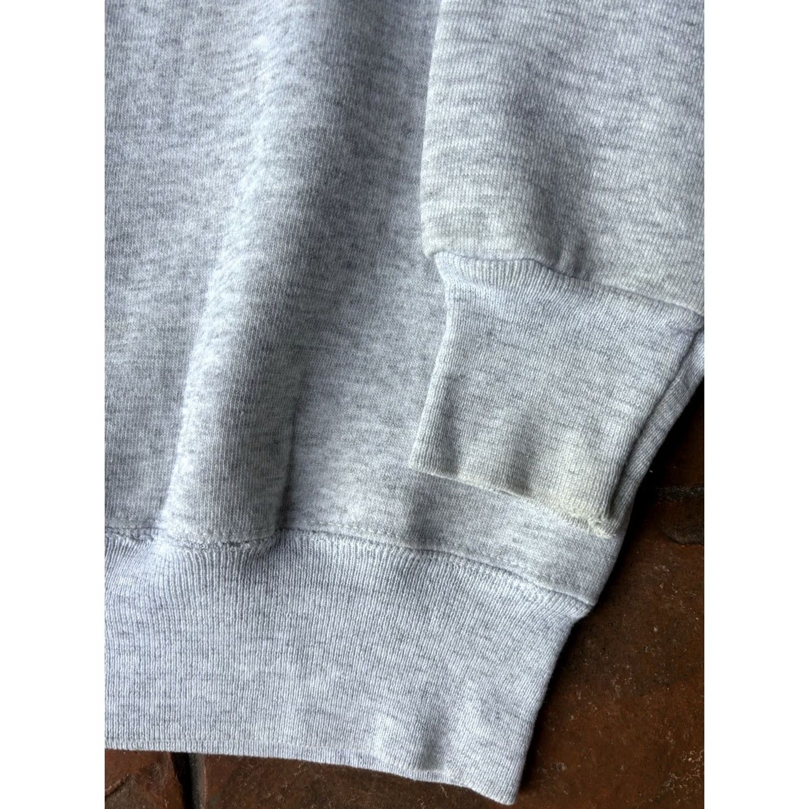 Vintage VINTAGE Middlesex Community College Crewneck Sweatshirt Gray M/L Unisex Adults Sweatshirt Pullover Crew Neck Graphic Print Hooded Pockets Logo Size US M / EU 48-50 / 2 - 6 Thumbnail