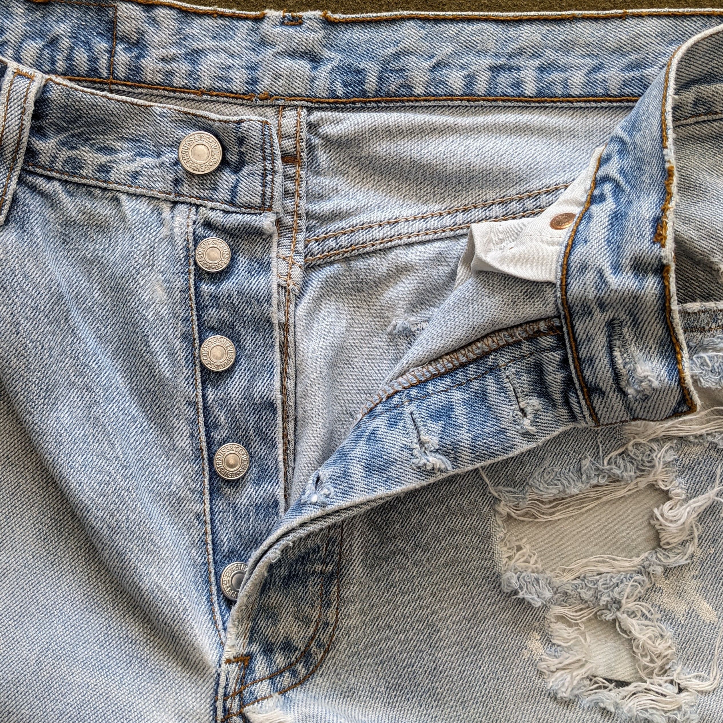 Levi's Vintage Clothing Vintage Levi's Strauss. Co Distressed Denim Jeans Size US 28 / EU 44 - 7 Thumbnail