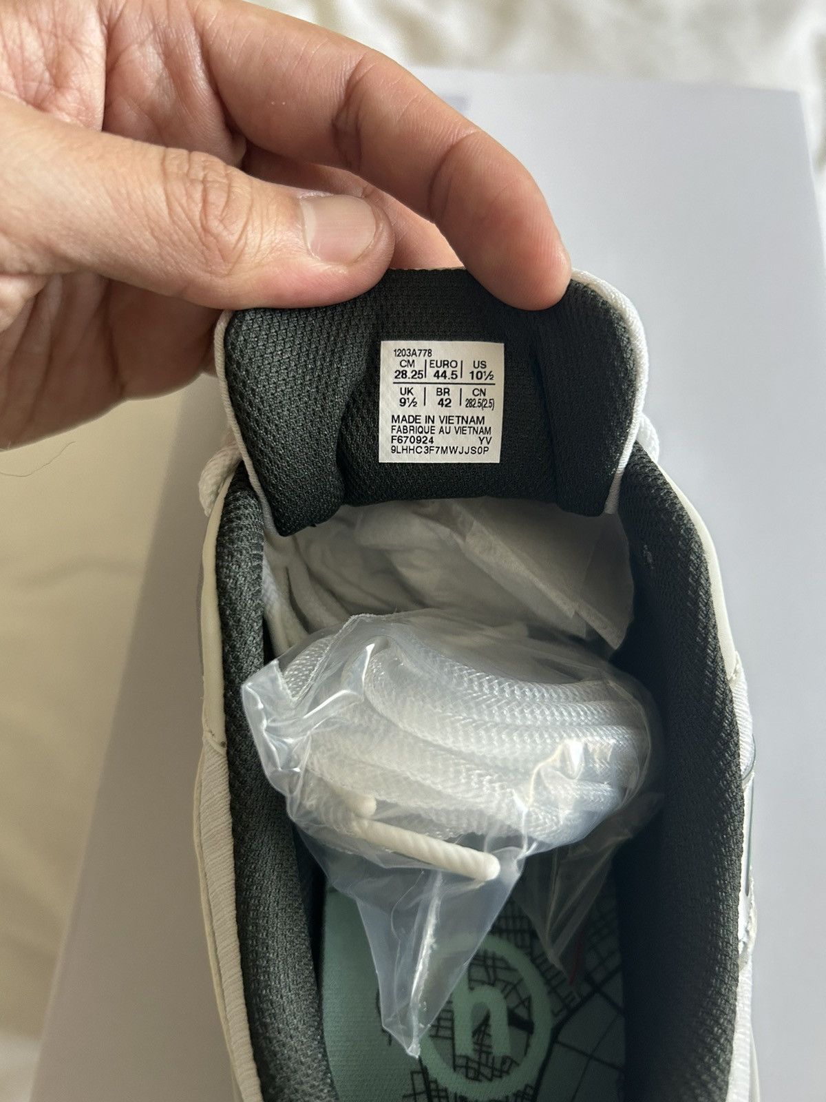 Asics × HIDDEN Hidden NY ASICS Gel Venture 6 Shiled Unreleased ComplexCon Size US 10.5 / EU 43-44 - 7 Thumbnail