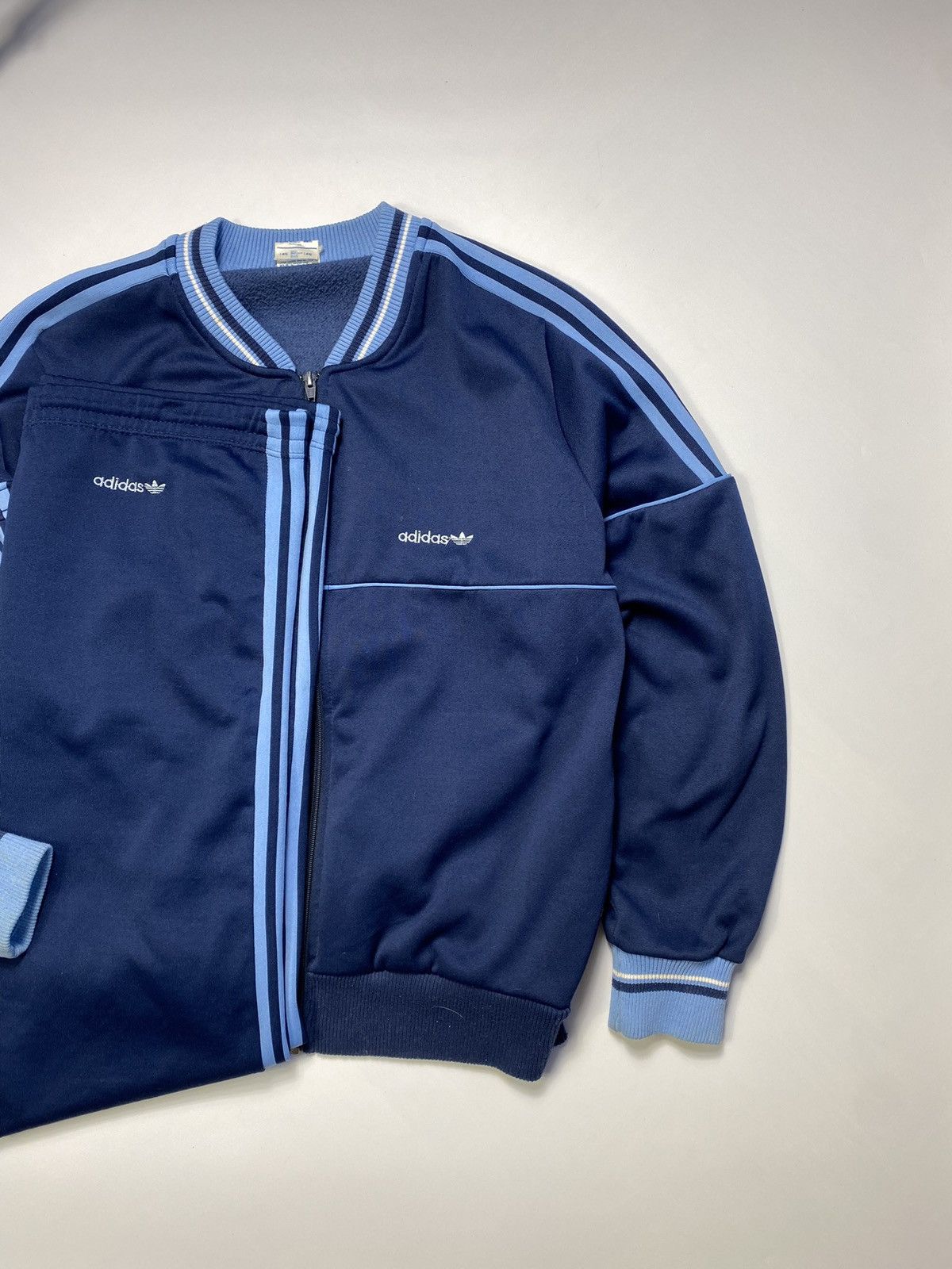 Adidas Rare!! Adidas Originals 70s Vintage Track Suit Made in Korea Size US M / EU 48-50 / 2 - 2 Thumbnail