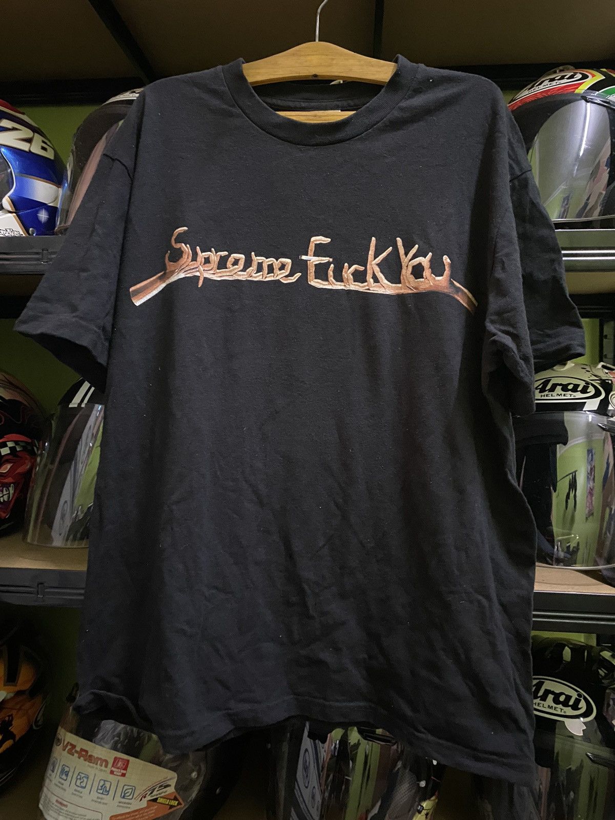 Supreme × Vintage Supreme FW18T22 Tee Size US M / EU 48-50 / 2 - 1 Thumbnail