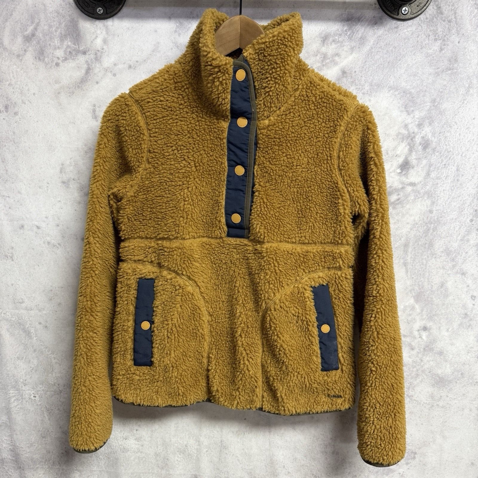 L.L. Bean LL Bean Women's Bean's Sherpa Fleece Jacket Antique Gold Size XXS / US 00 / IT 34 - 1 Thumbnail
