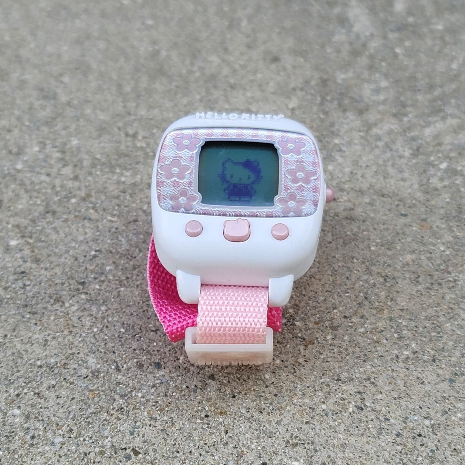 The Unbranded Brand Vtg Hello Kitty Sanrio Bandai Rispal Rare Game Watch Size ONE SIZE - 4 Thumbnail