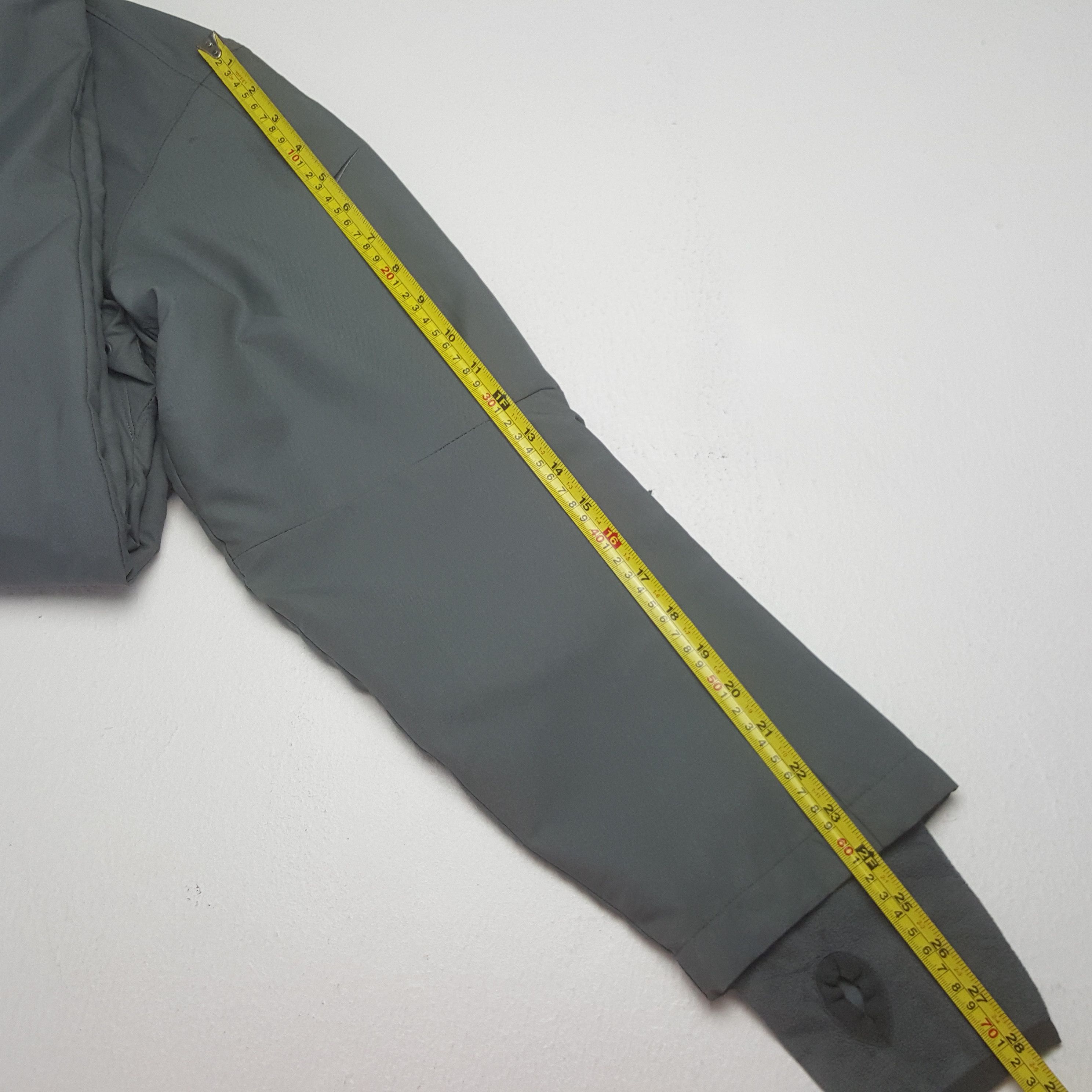 Nike Vintage Nike Windbreaker Jacket Hoodie Size US M / EU 48-50 / 2 - 5 Thumbnail