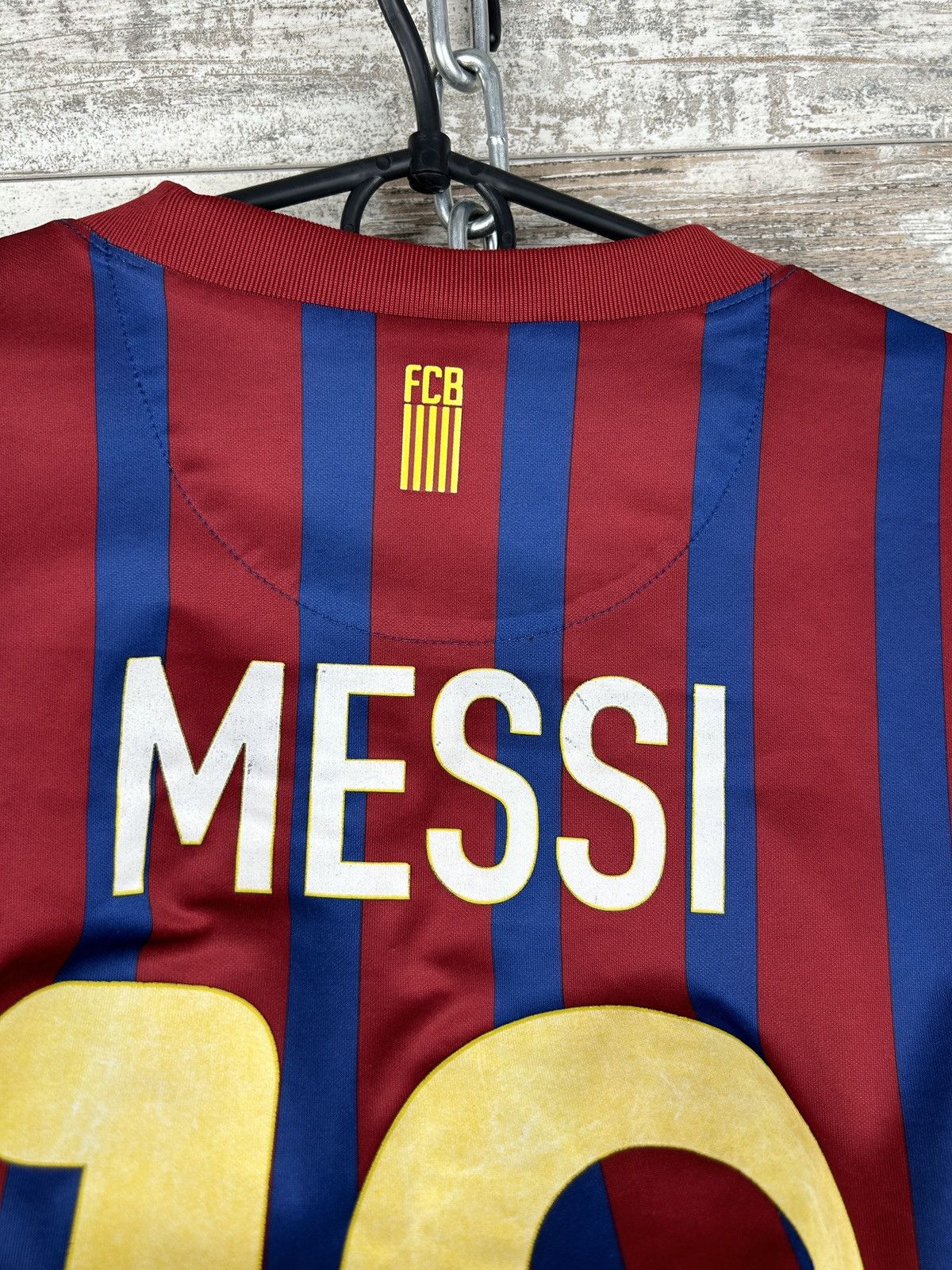 Vintage Mens Vintage Nike FC Barcelona Messi 10 Jersey T-shirt tee Size US XL / EU 56 / 4 - 16 Thumbnail