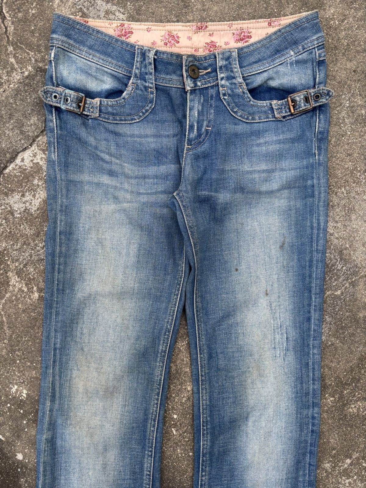 Dolce & Gabbana Vintage Dolce & Gabbana Cool Denim Devotees Belted Jeans Size 28" / US 6 / IT 42 - 2 Thumbnail