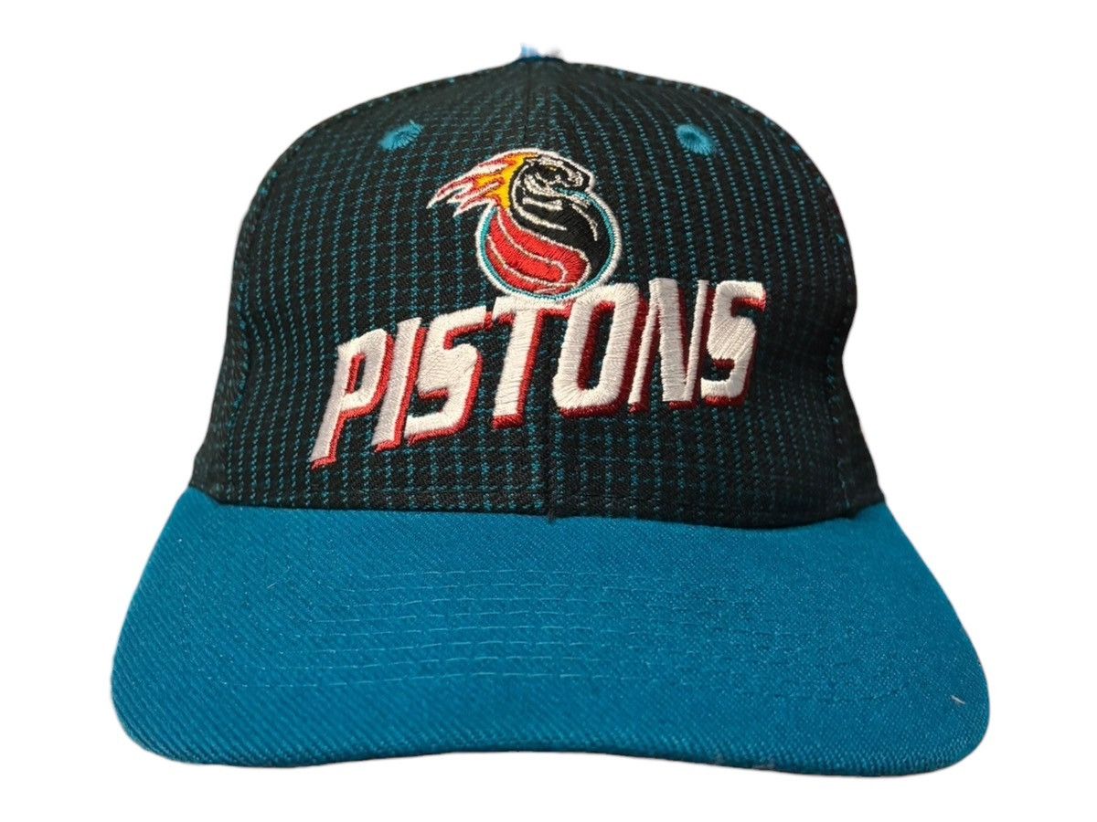 Logo Athletic Vintage 90s Detroit Pistons logo athletics snapback Size ONE SIZE - 1 Thumbnail