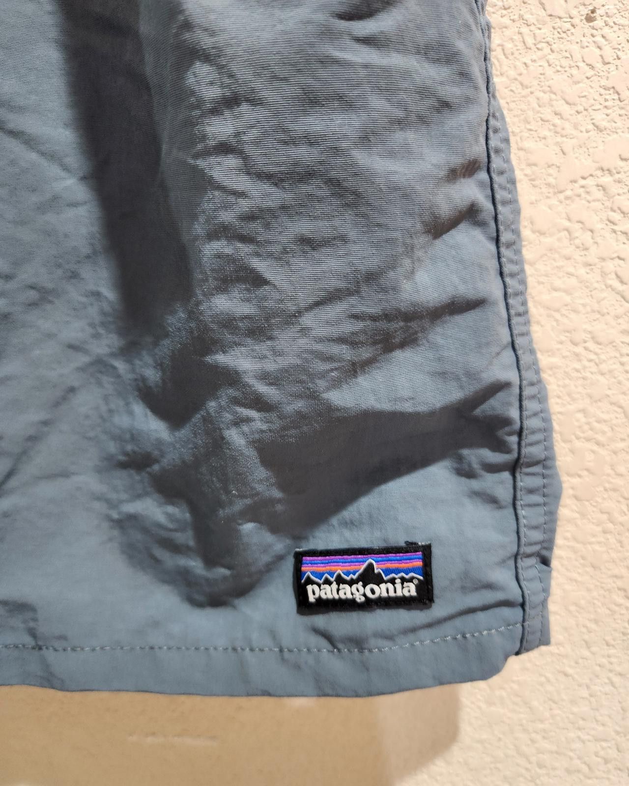 Patagonia Patagonia shorts teens Nylon size 14-16 (XL) blue/green Size US 36 / EU 52 - 3 Thumbnail