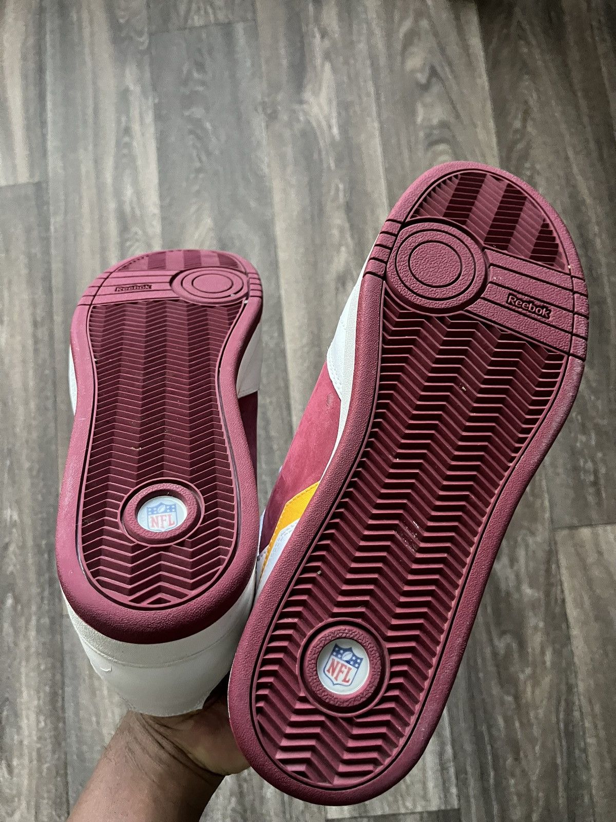 Reebok Reebok RB 507 NFL Washington Redskins Men's Sneakers Size US 11 / EU 44 - 8 Thumbnail