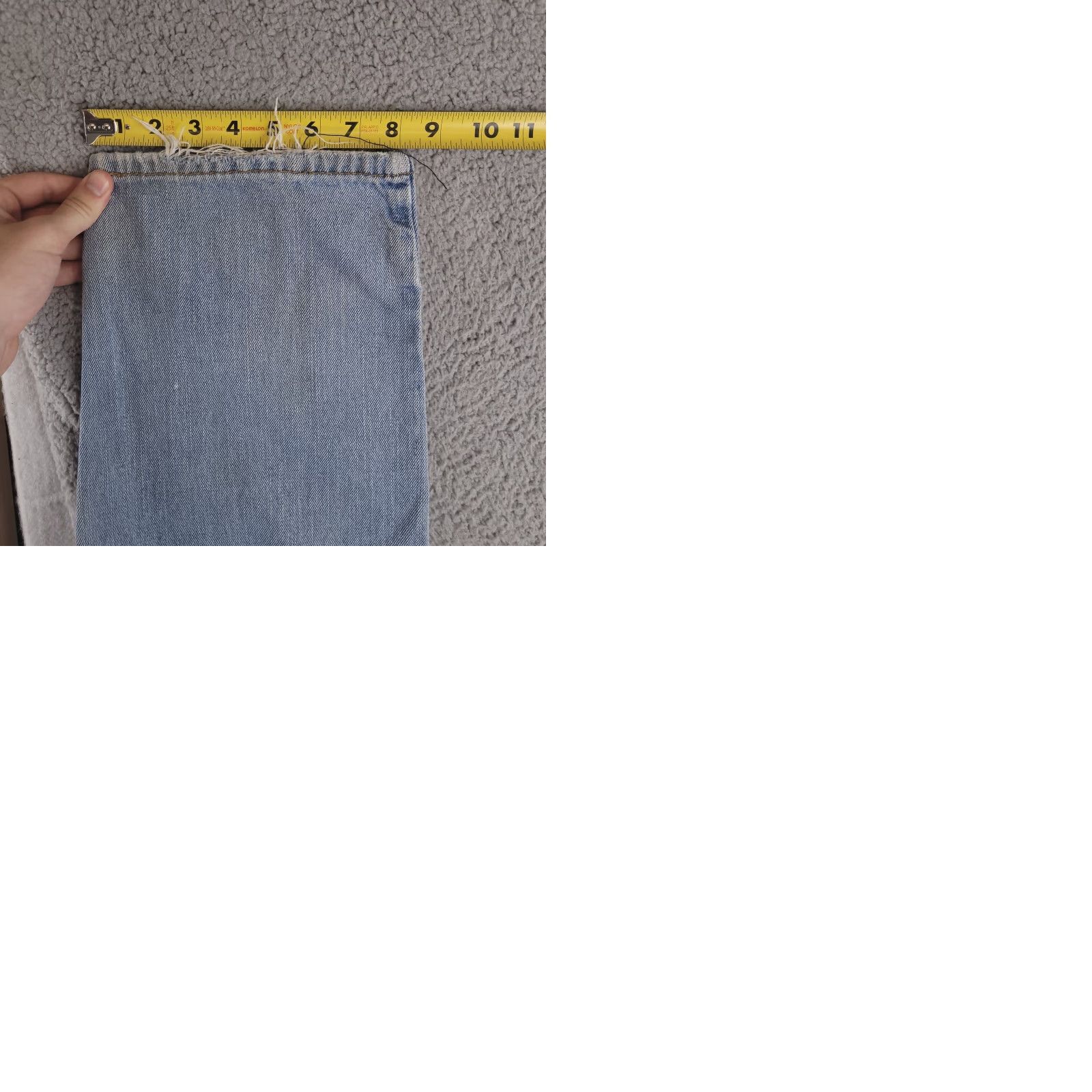Levi's VINTAGE Levi's Jeans Mens 34x28 Blue Distressed Light Wash Workwear Button Inseam 28 Denim Cotton Straight Jeans Mens Blue Distressed 90s Theme? Size US 34 / EU 50 - 9 Thumbnail