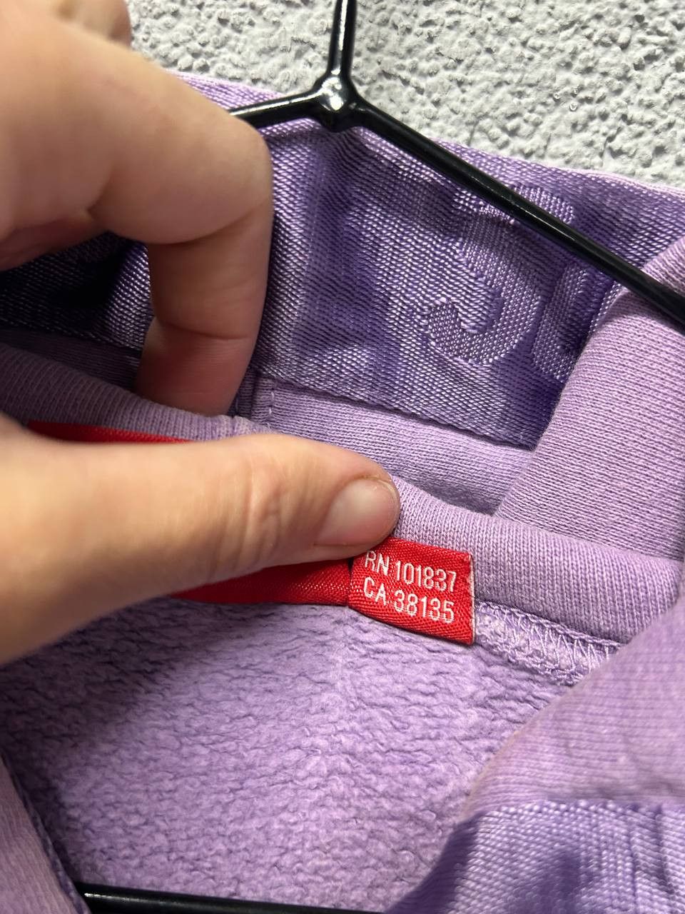 Supreme Supreme mens hoodie L made in Canada Size US L / EU 52-54 / 3 - 10 Thumbnail